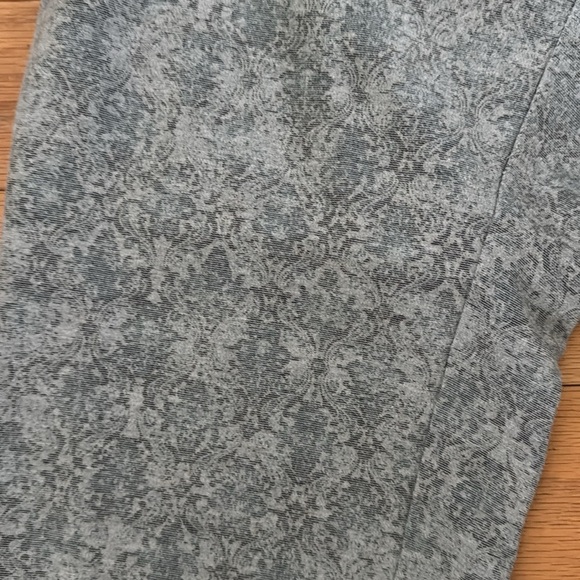 Soft Surroundings | Damask Leggings | Blue/Gray | Size 1X - Picture 2 of 6